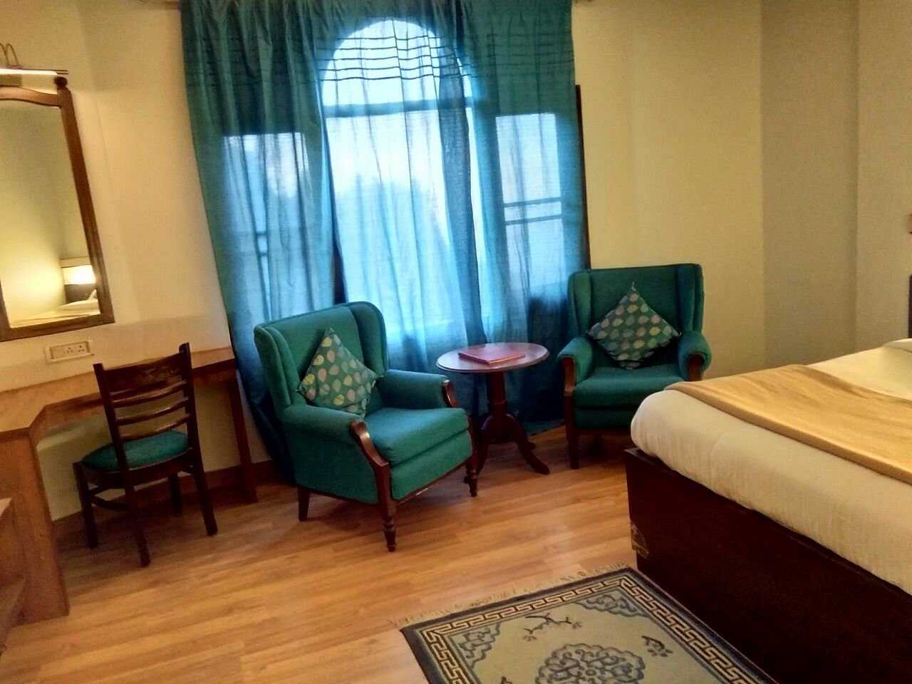 Photo 3